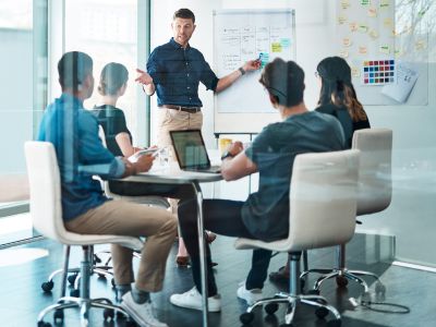 Te ayudamos a implementar de forma clara y organizada. También capacitamos a tu equipo si lo necesitas.